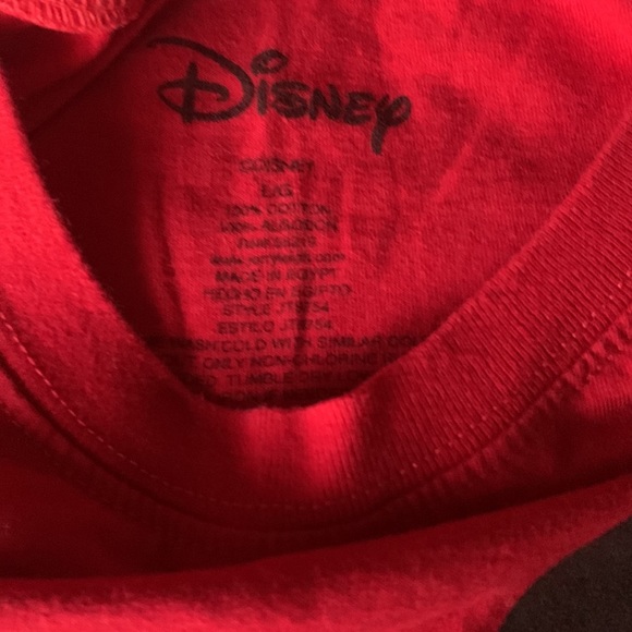 Red & black Disney Tee size large - Picture 4 of 6